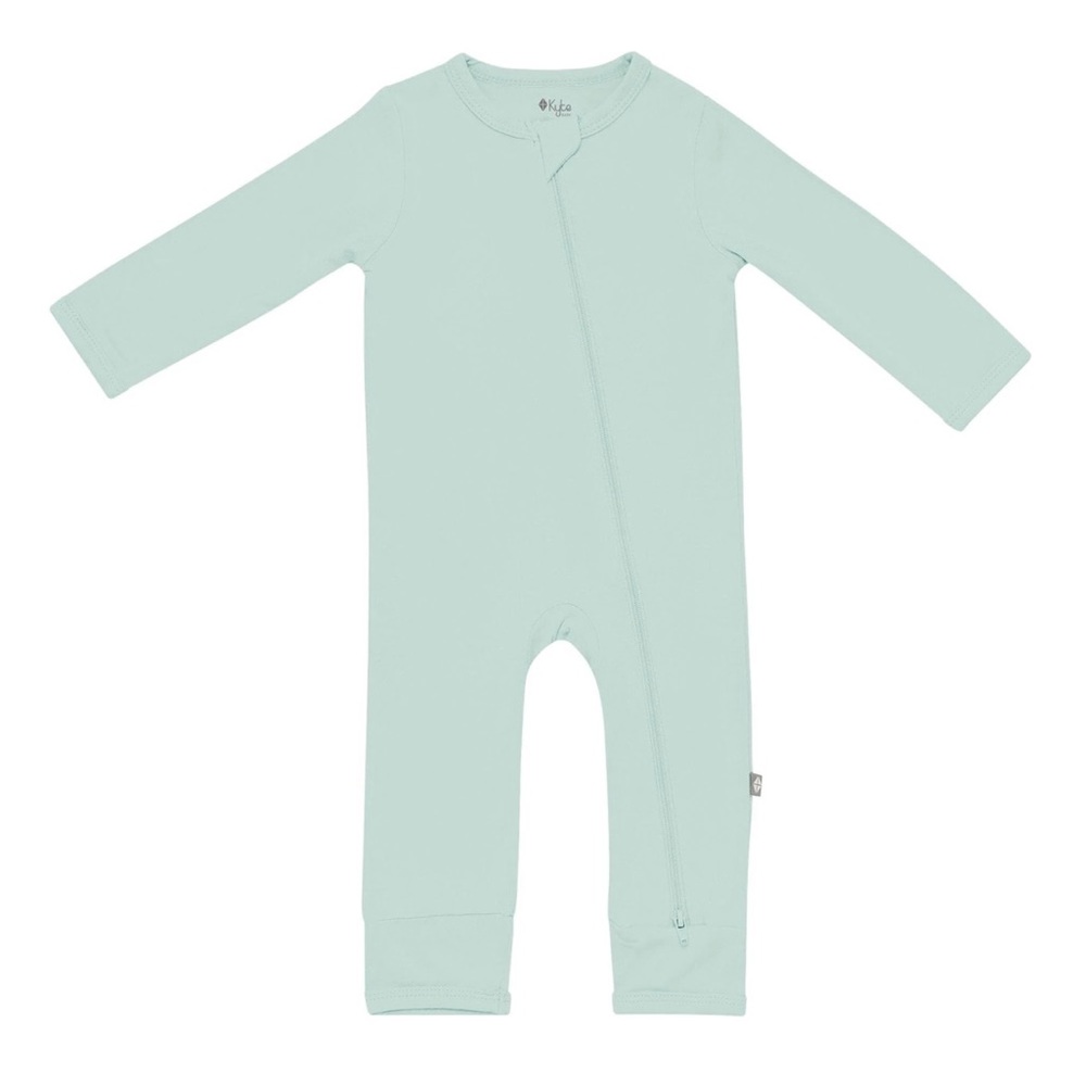 Kyte Baby Zippered Romper in Sage Newborn with matching hat